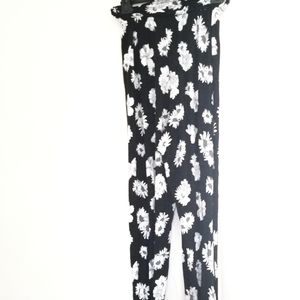 Womens soso brand size 6 daisy pajama pants